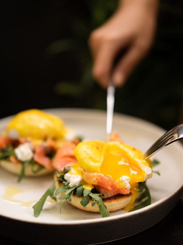 Smoked-salmon-bagel(2)